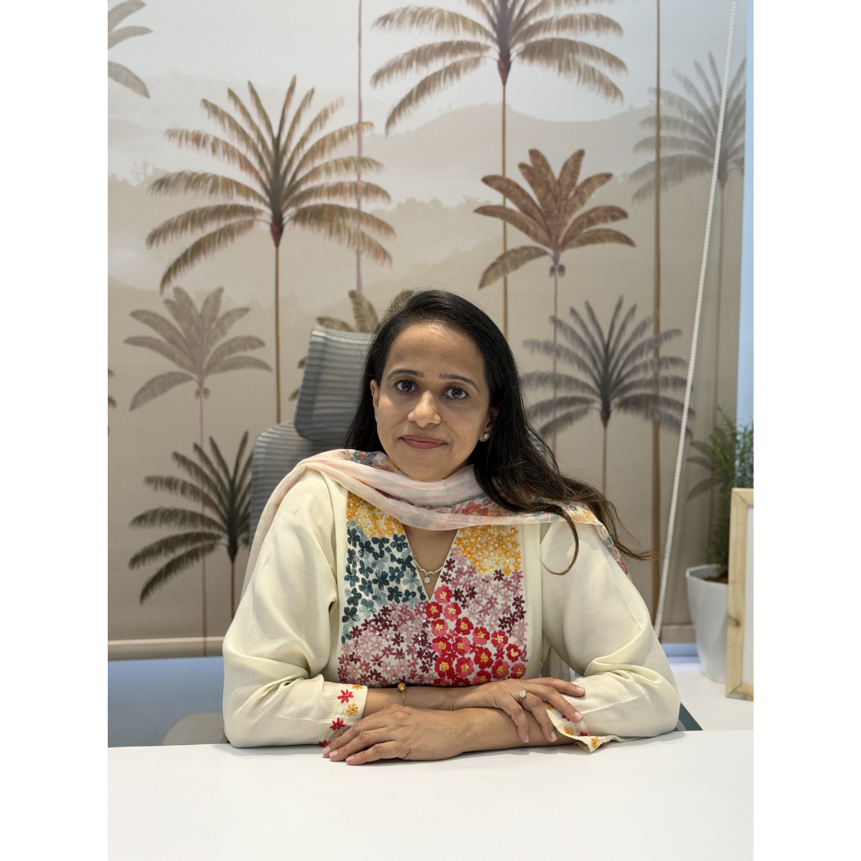 dermatologist in Indore, Dr. Zainab Safderi, best dermat in Indore